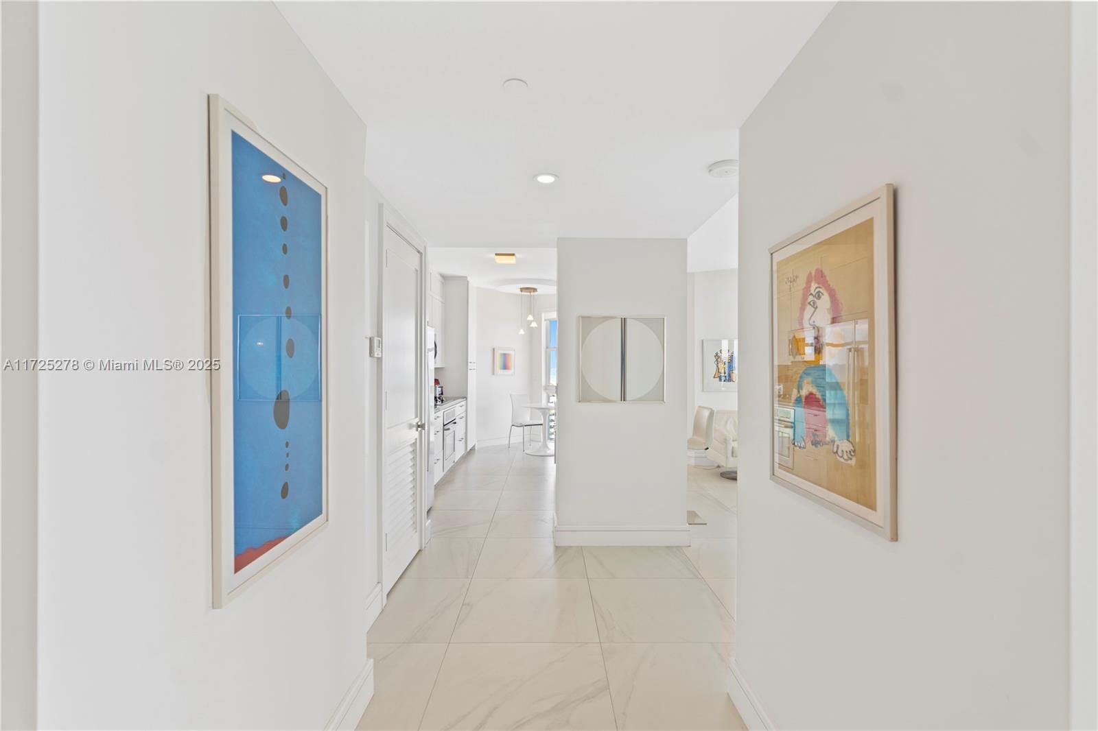 LA TOUR CONDO - Residential