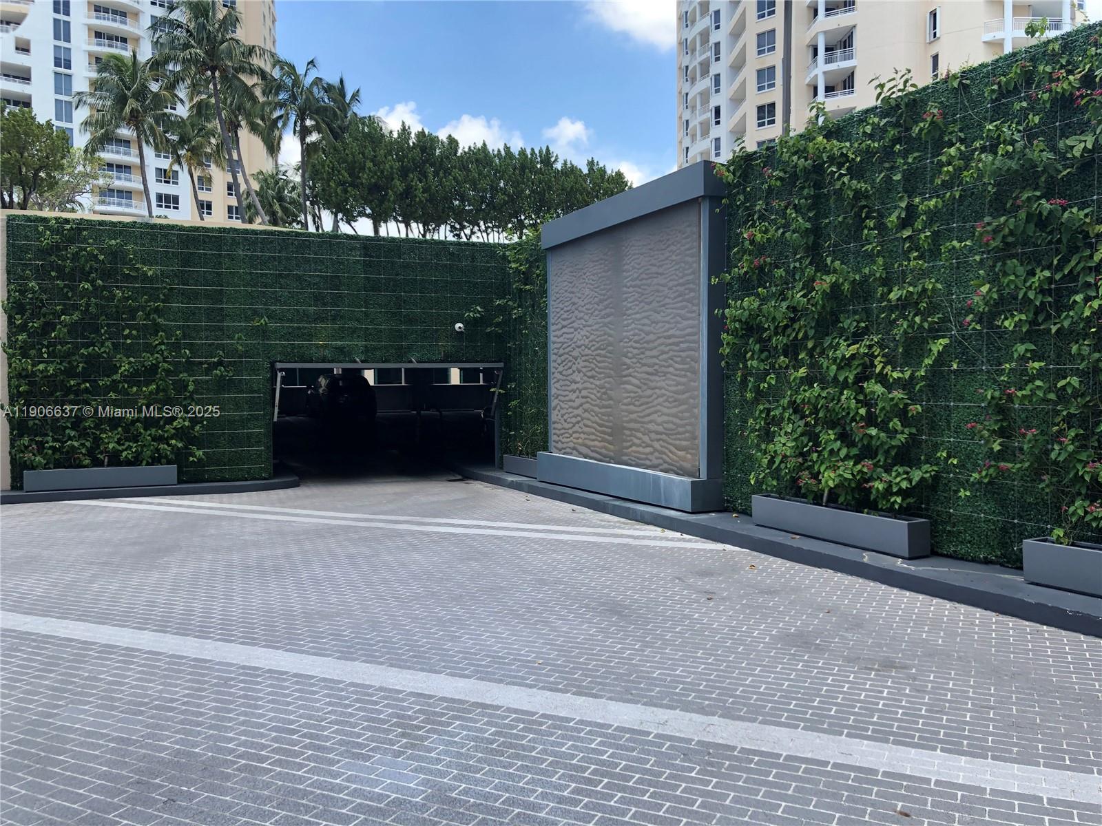 BRICKELL KEY II CONDO - Residential Lease