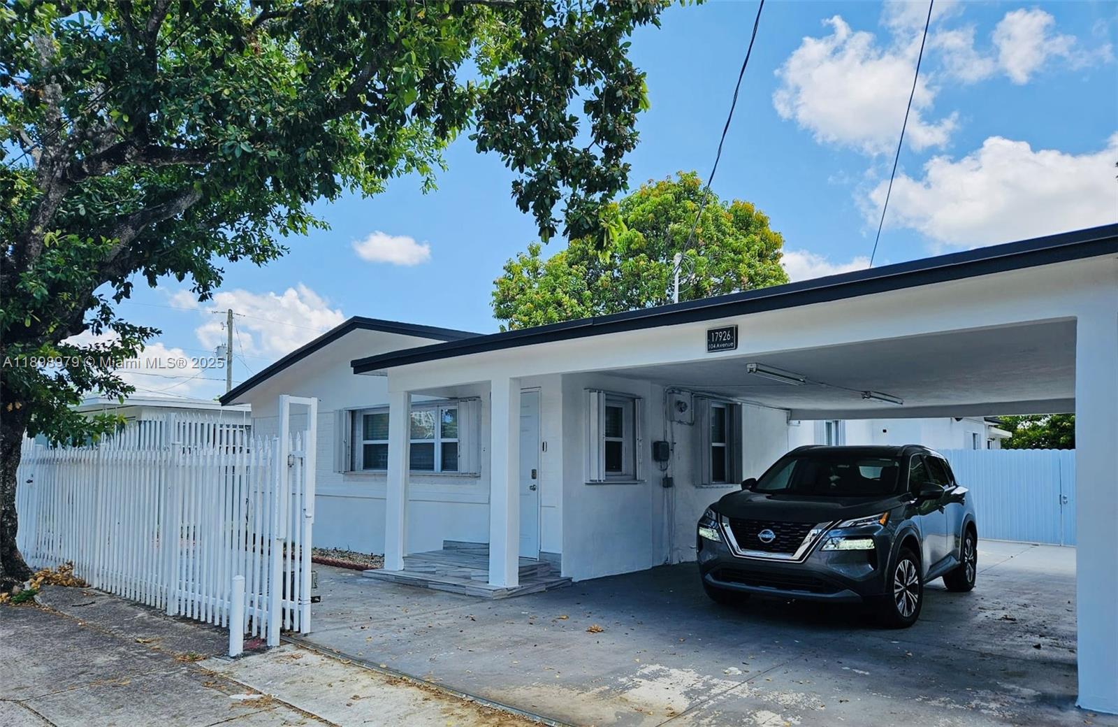17926 SW 104th Ave, Miami, FL, 33157/$630,000 3 17926 SW 104th Ave