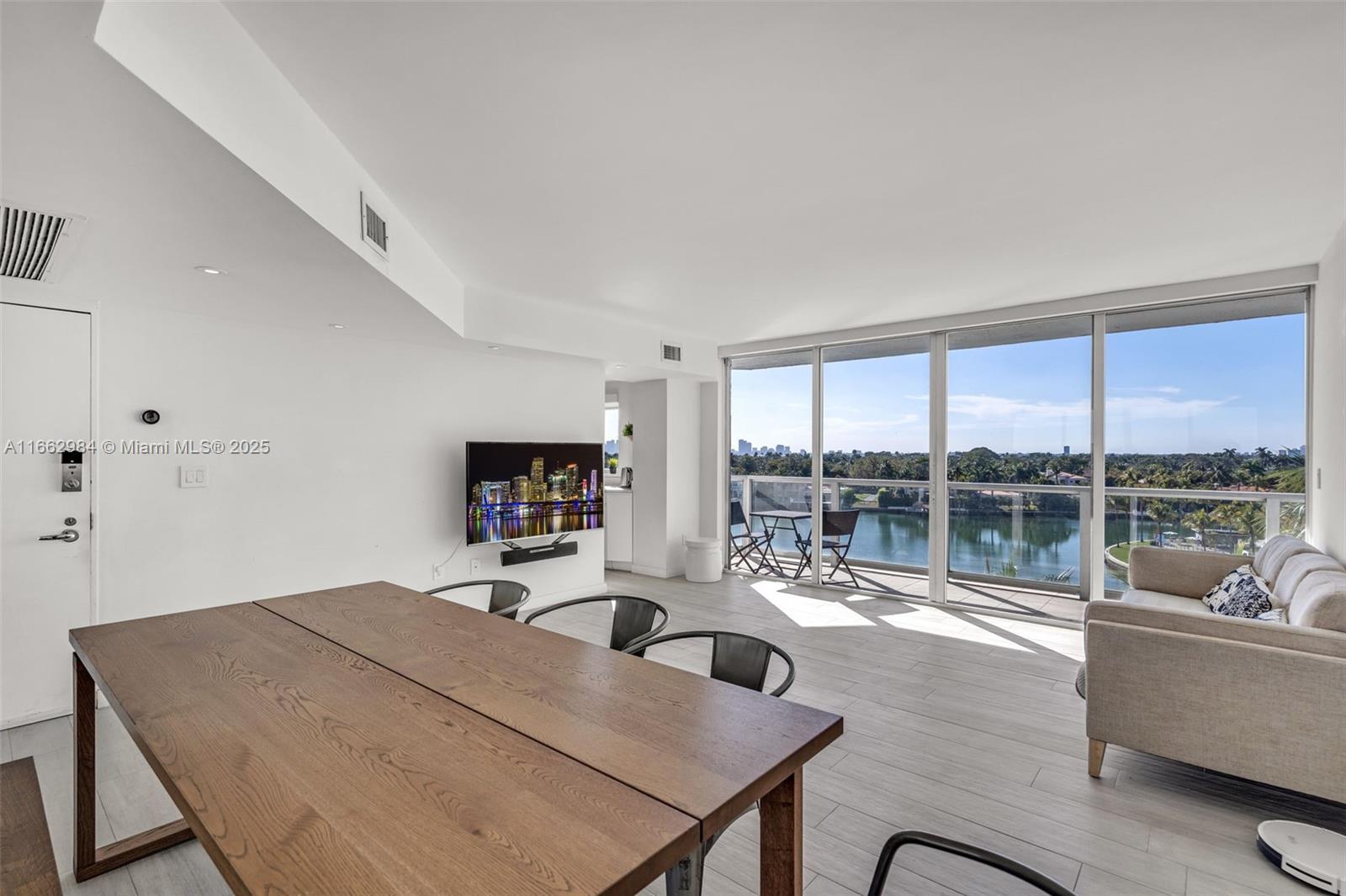 THE GRANDVIEW CONDO - Residential