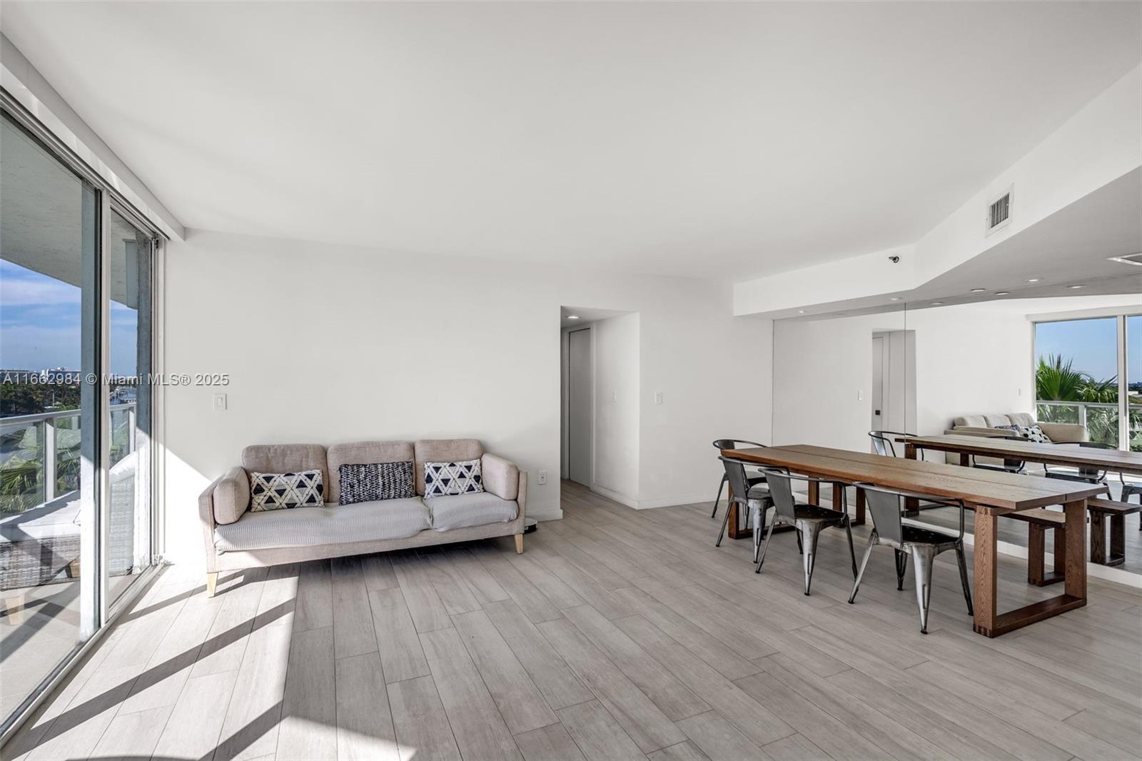 THE GRANDVIEW CONDO - Residential
