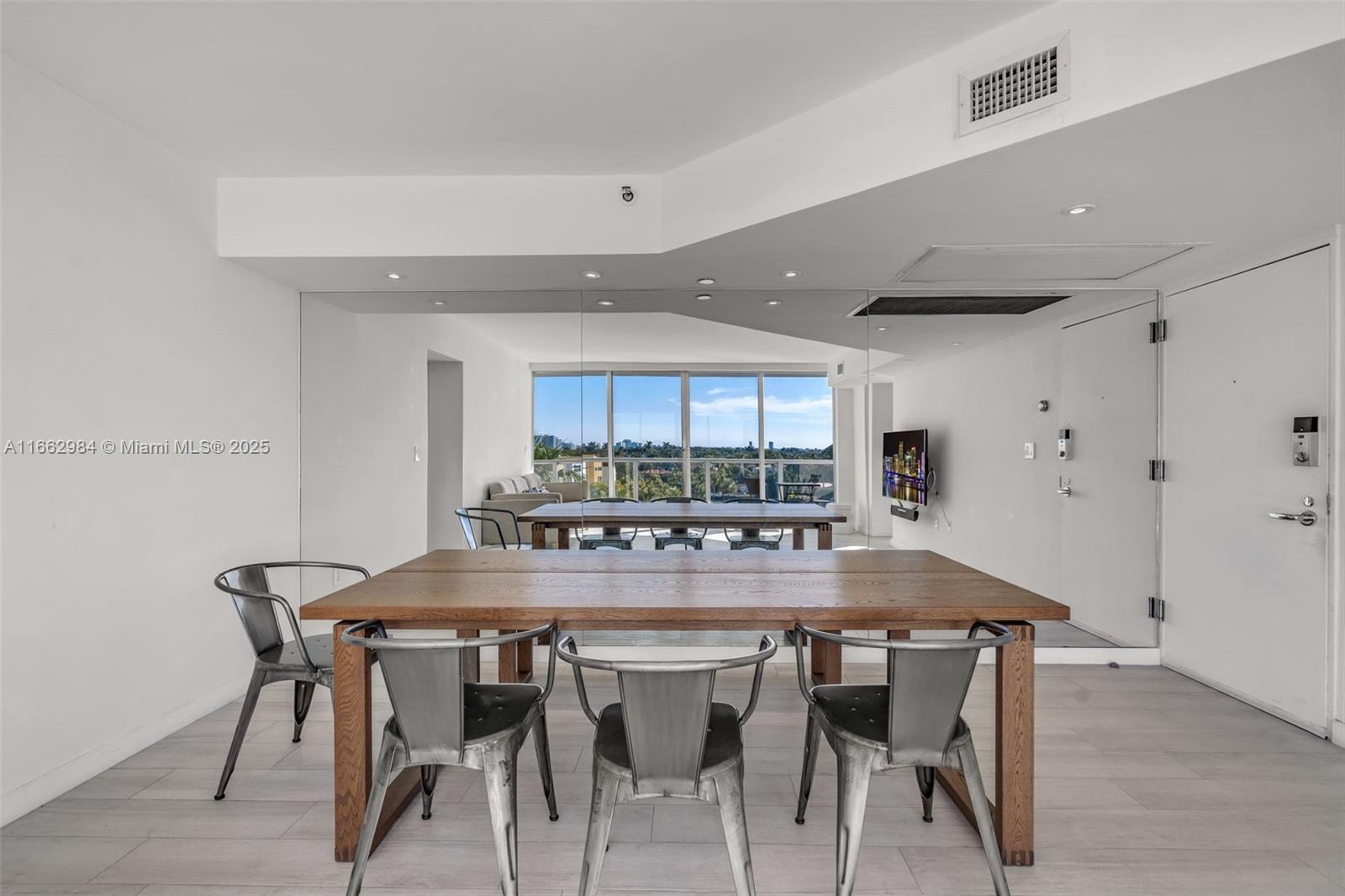 THE GRANDVIEW CONDO - Residential