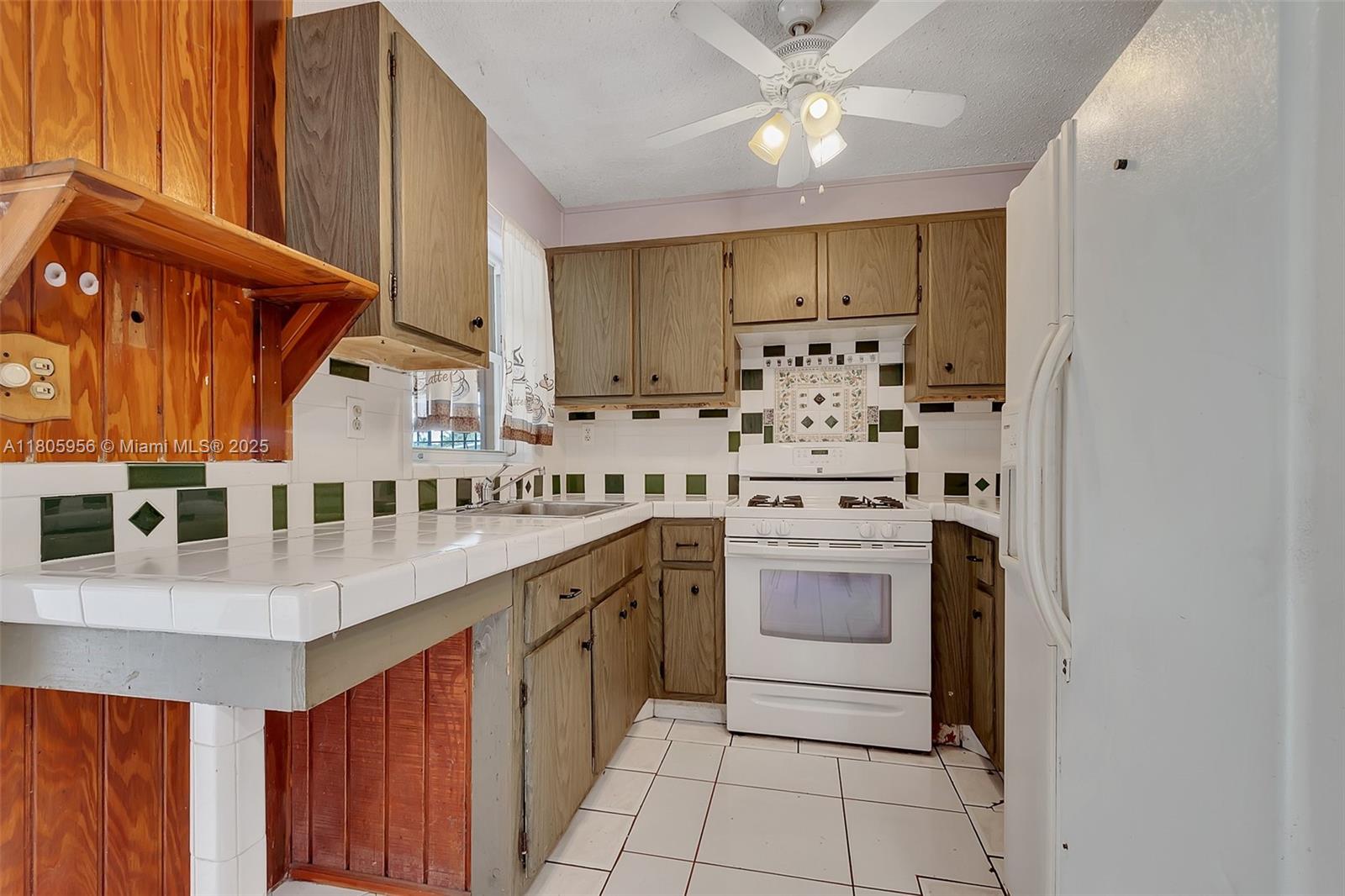 ALLIGATOR-PLAN ONE - Residential