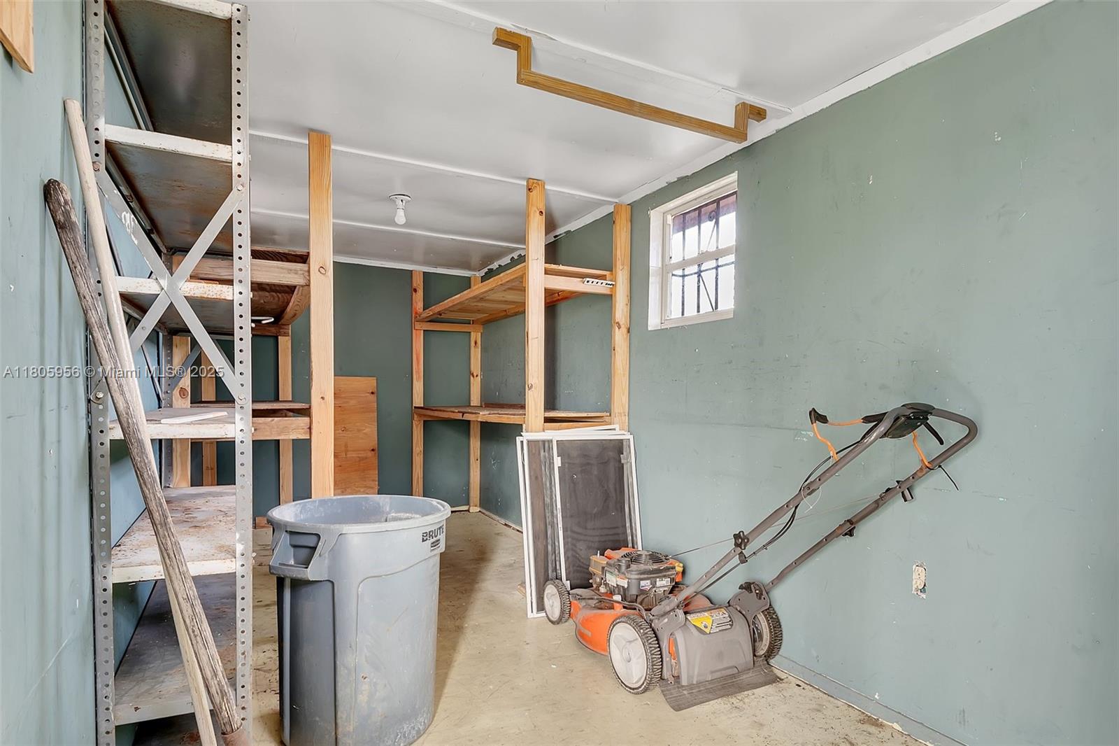 ALLIGATOR-PLAN ONE - Residential