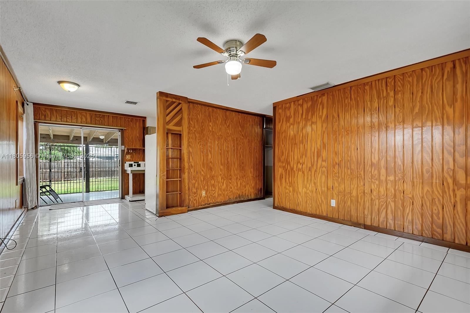 ALLIGATOR-PLAN ONE - Residential