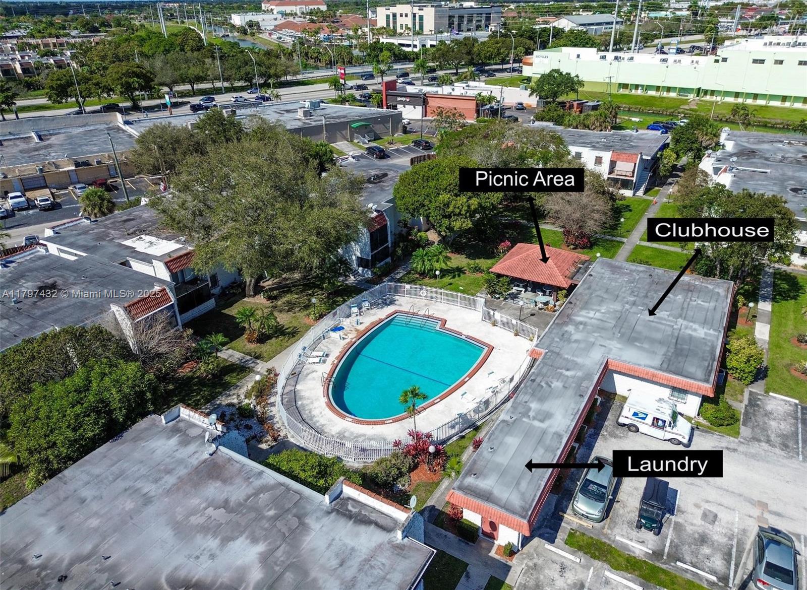 CASA GRANADA CONDO - Residential