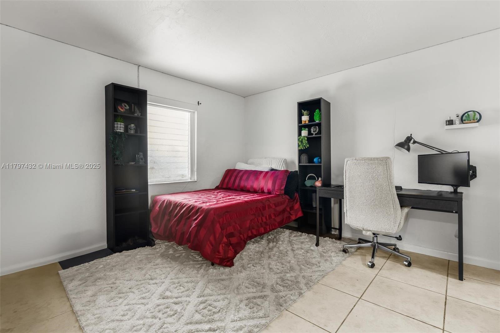 CASA GRANADA CONDO - Residential