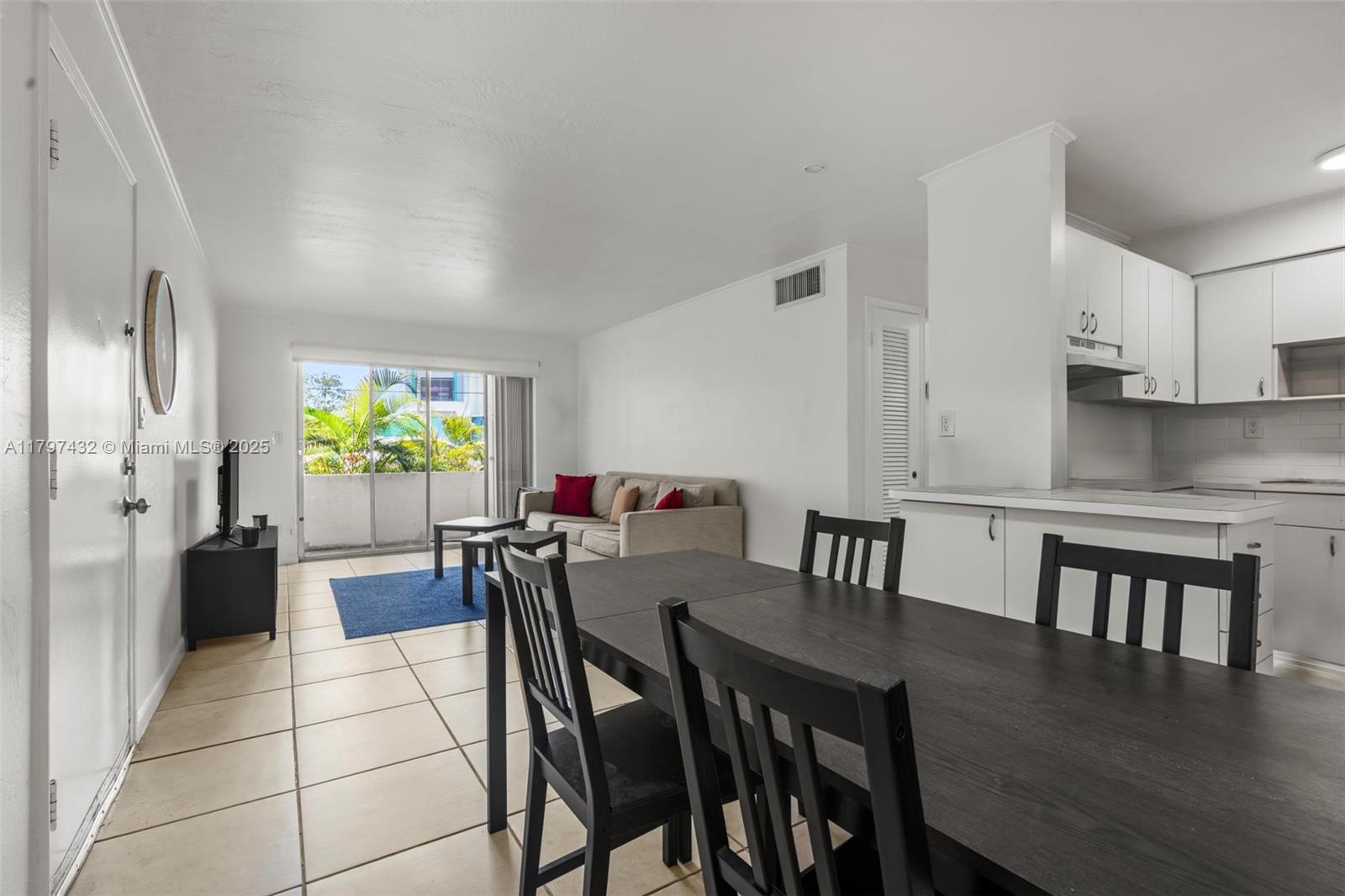 CASA GRANADA CONDO - Residential