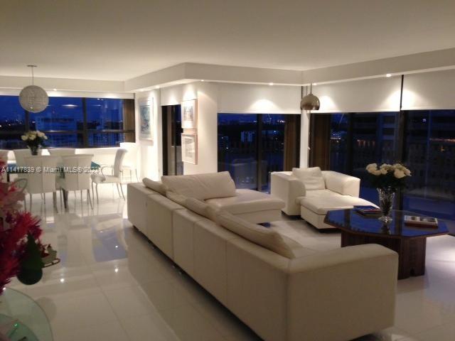 GROVE ISLE - Residential