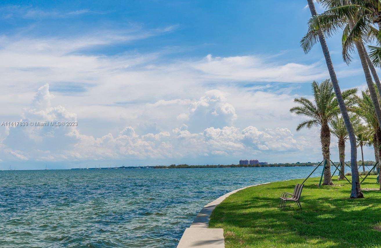 GROVE ISLE - Residential