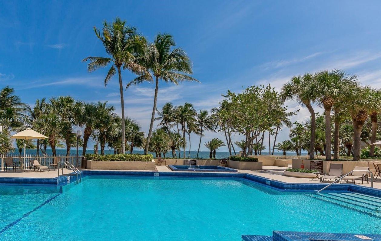 GROVE ISLE - Residential