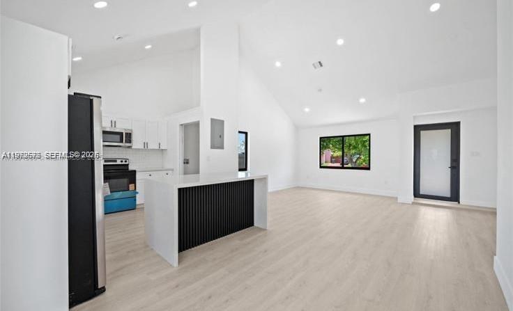 SOUTH RIDGE HEIGHTS 2ND S - Residential Lease