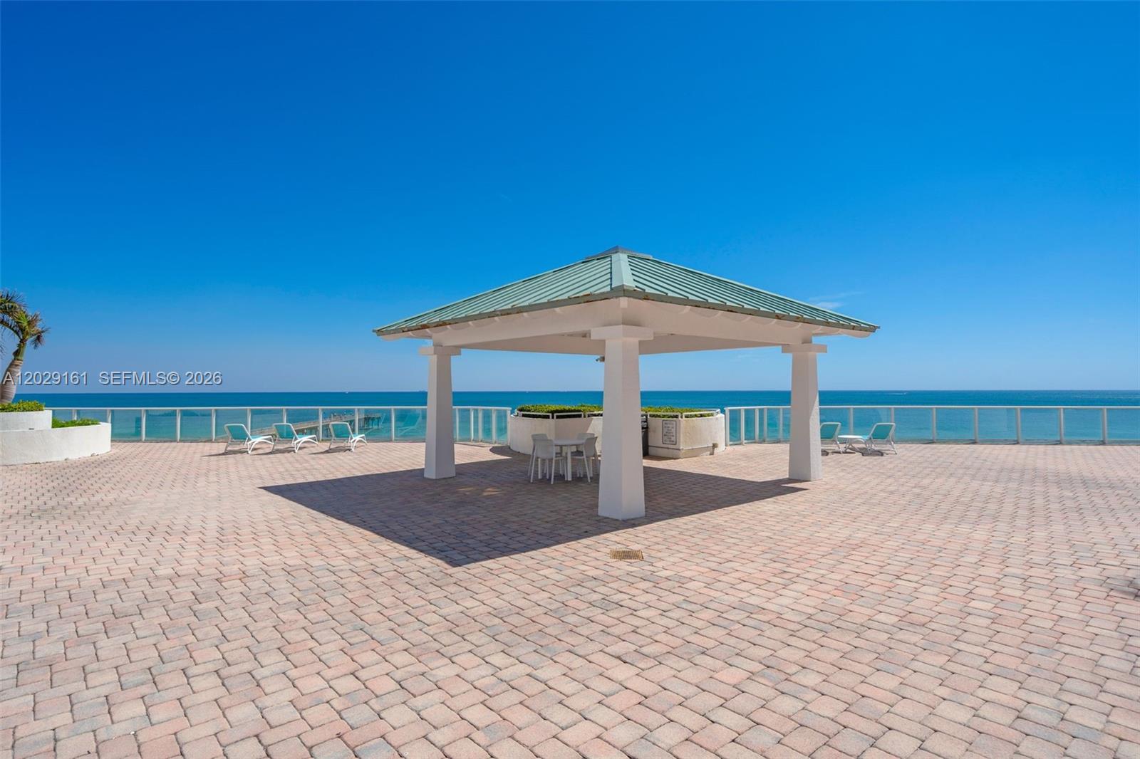 OCEANIA III CONDO - Residential