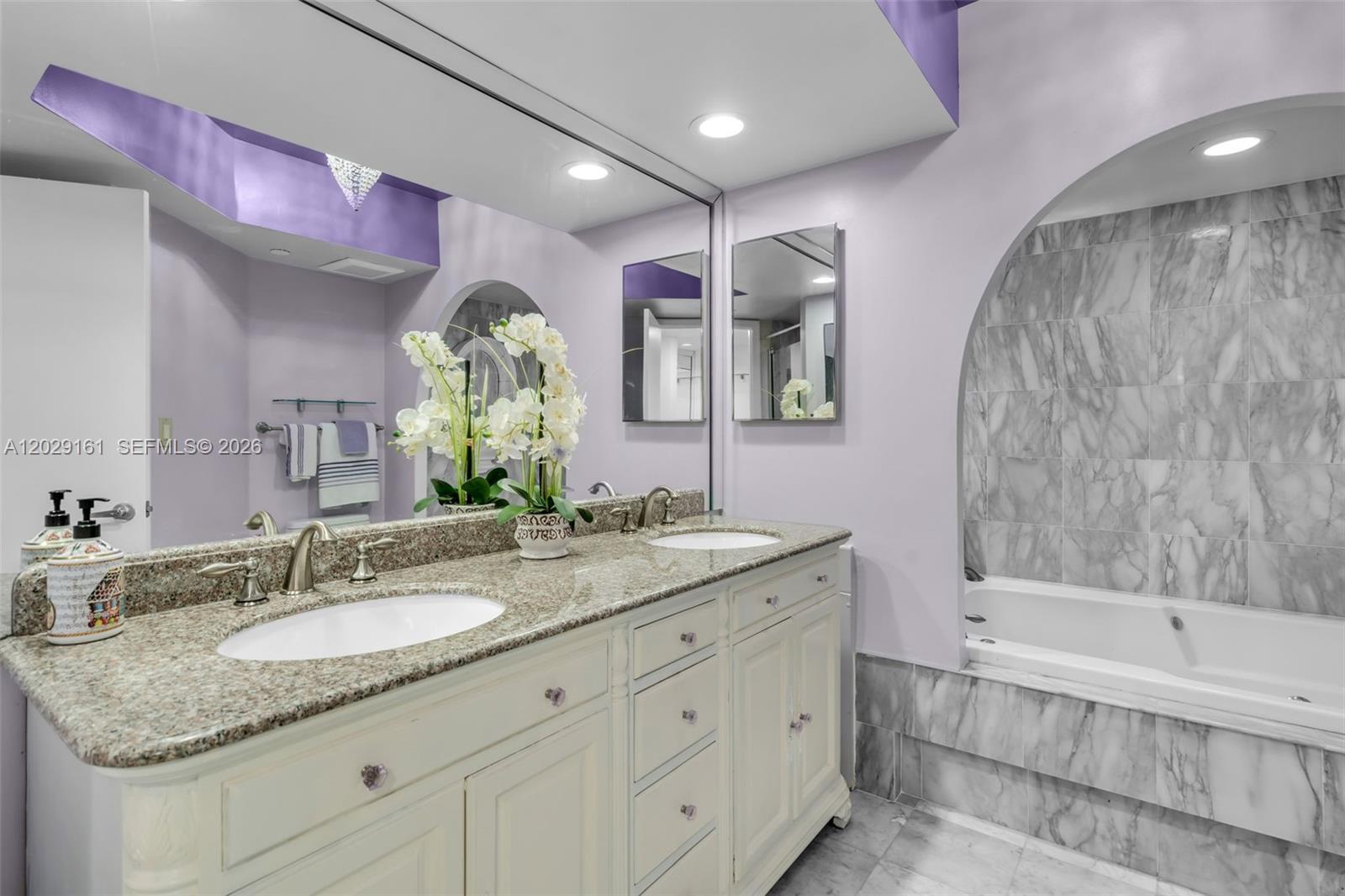 OCEANIA III CONDO - Residential