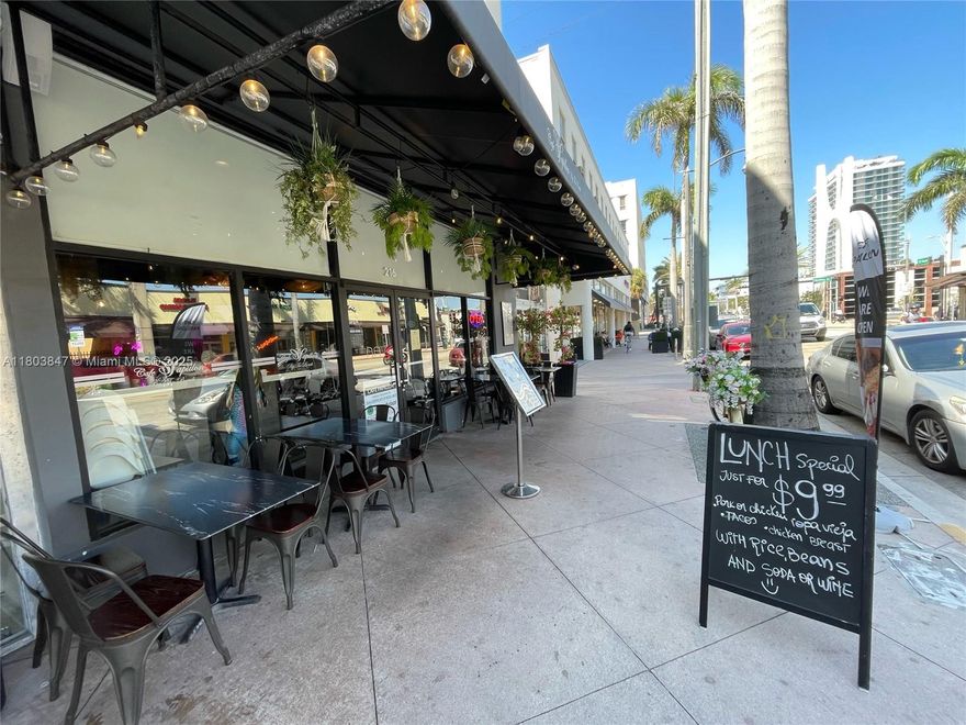 Ready to sell. Amazing brand new restaurant in a vibrant area in Miami Beach 1/2 block from the beach. Buyer can get the company and start working next day.