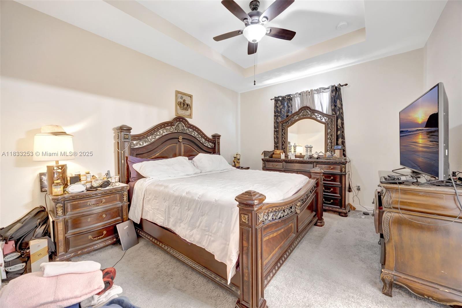 BAYWINDS OF GALAPAGOS FIR - Residential