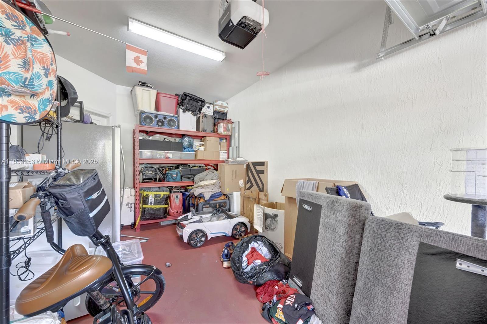 BAYWINDS OF GALAPAGOS FIR - Residential