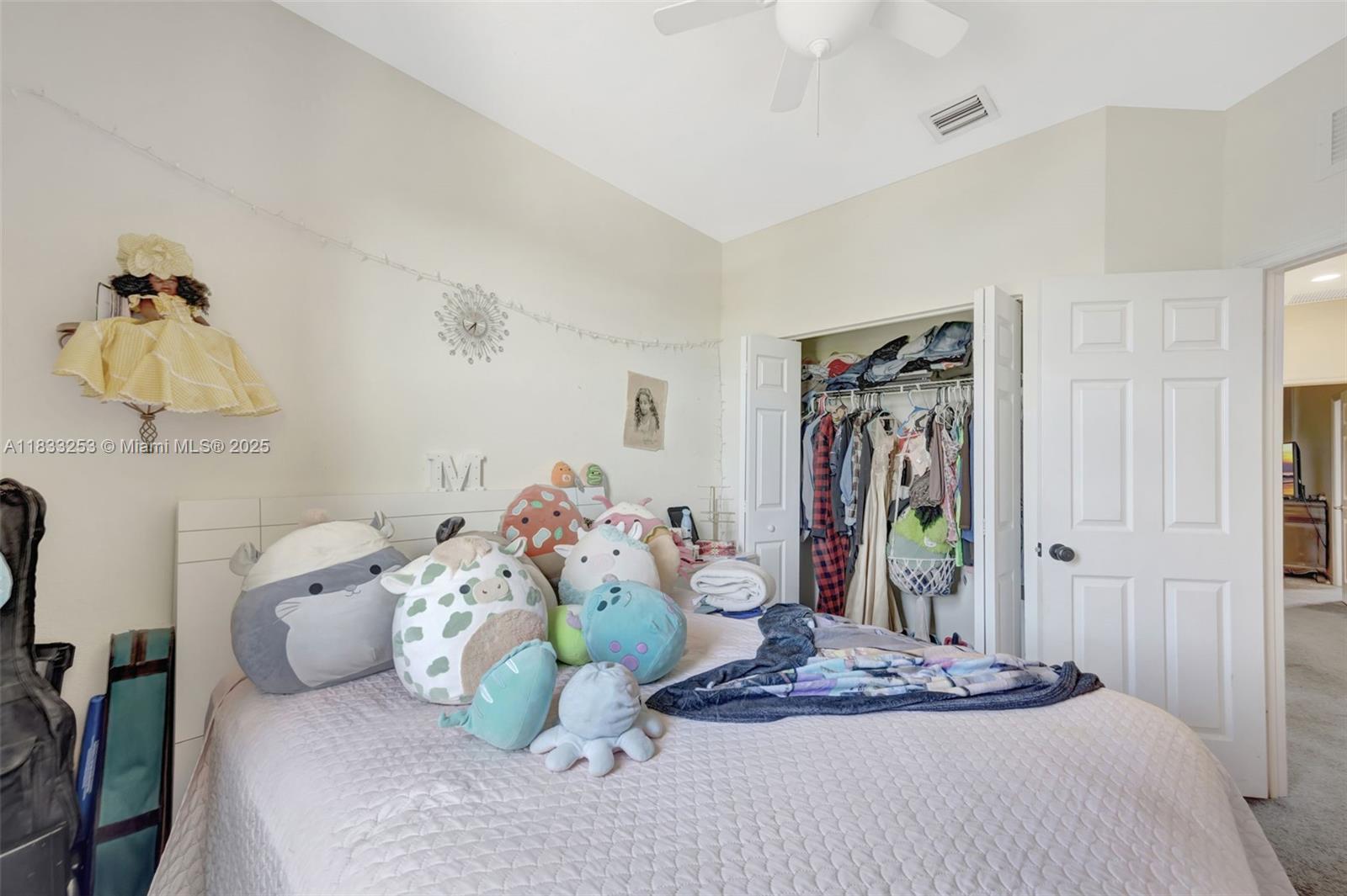 BAYWINDS OF GALAPAGOS FIR - Residential