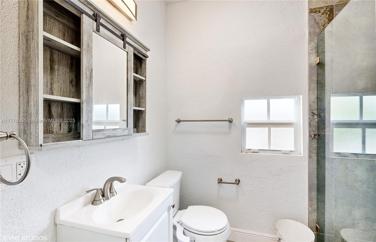 BOYNTON HEIGHTS - Residential Lease