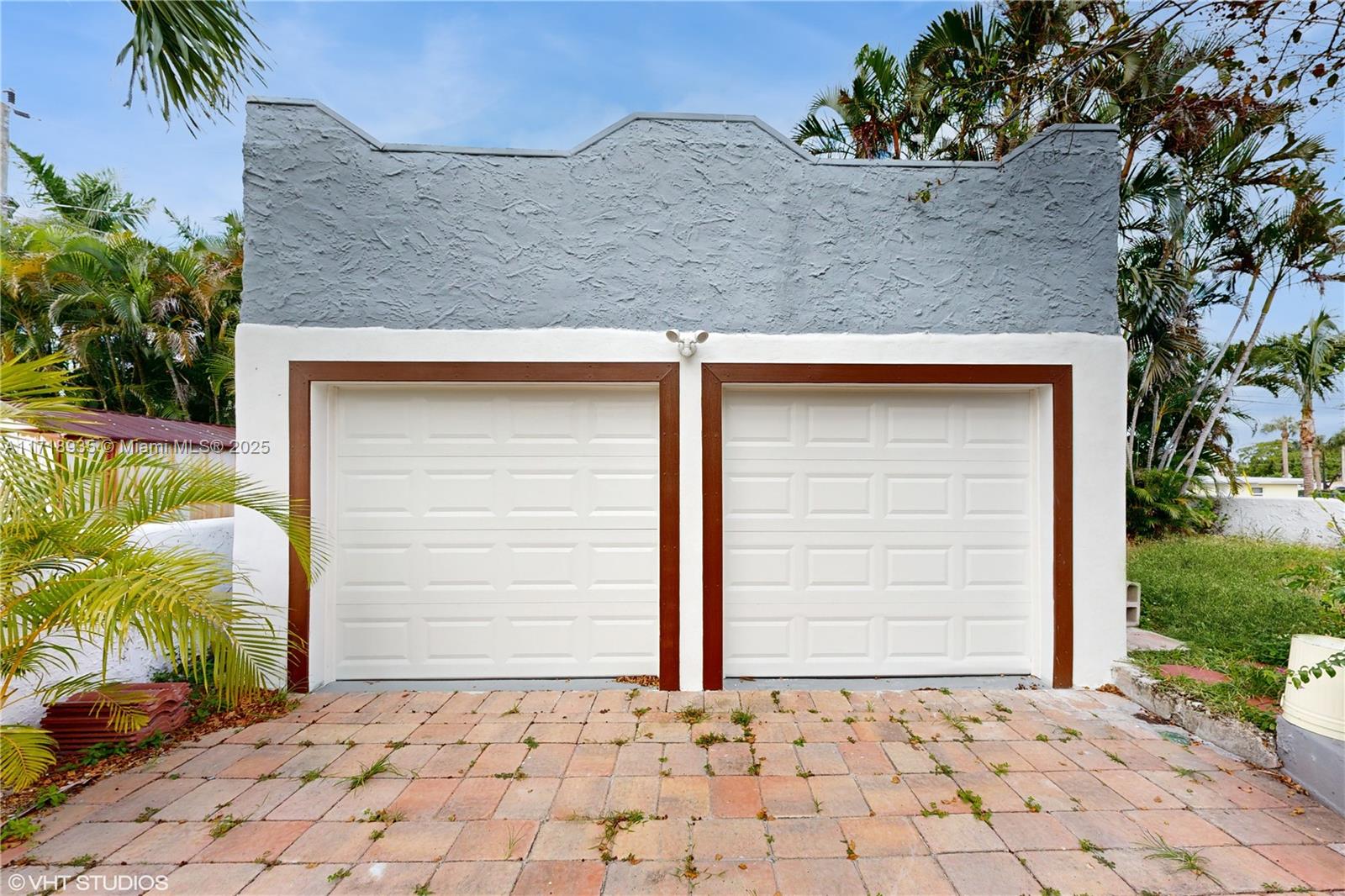 BOYNTON HEIGHTS - Residential Lease