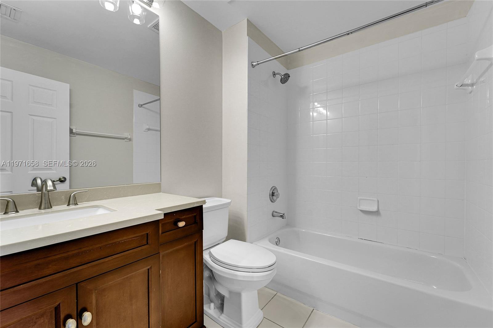 SUNSET PLAZA - Residential