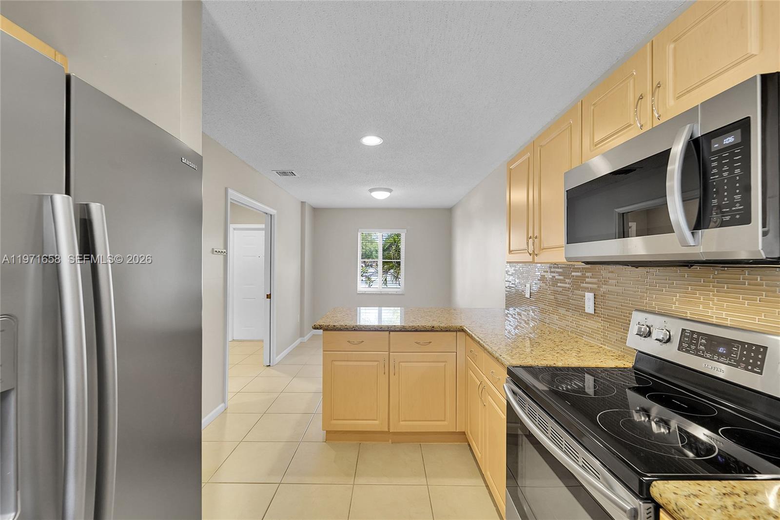 SUNSET PLAZA - Residential