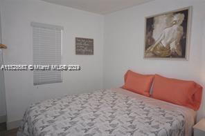 86 NW 33rd St