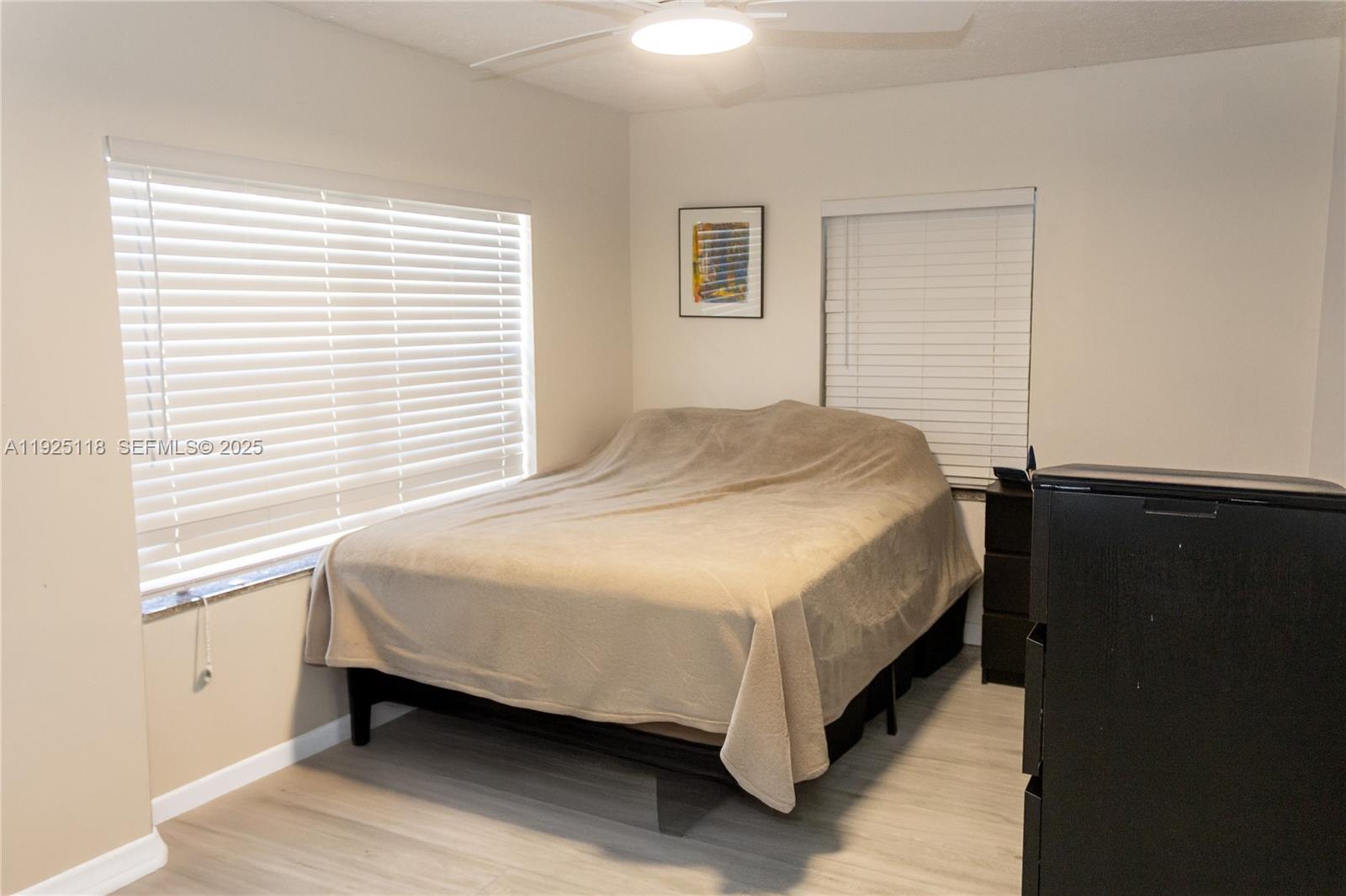 HOLLYWOOD PARK - Residential