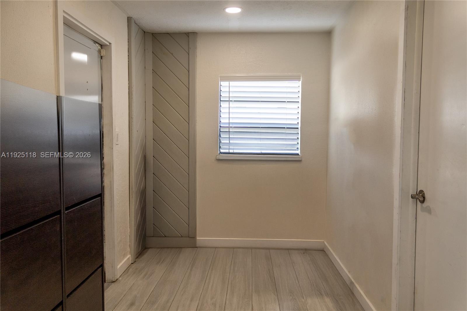 HOLLYWOOD PARK - Residential