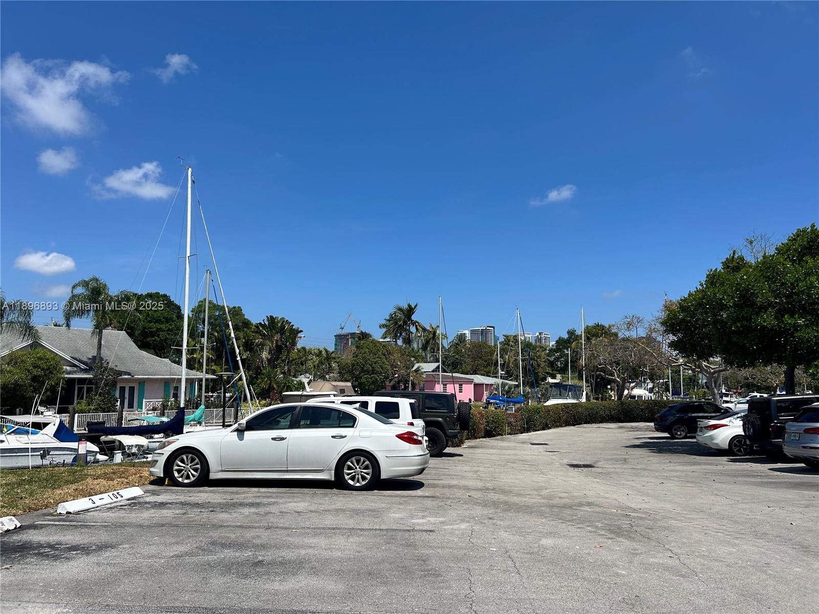RIVER REACH CONDOMINIUM I - Residential Lease