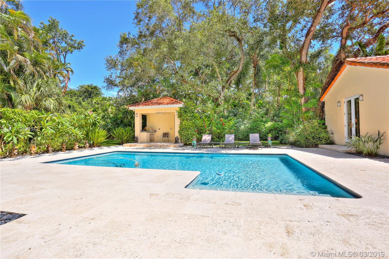 FAIRCHILD OAKS - Residential