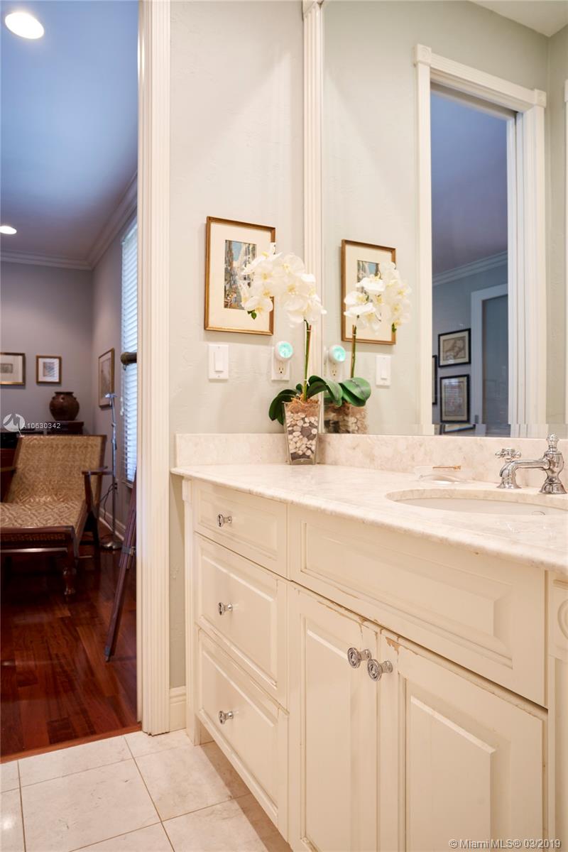 FAIRCHILD OAKS - Residential