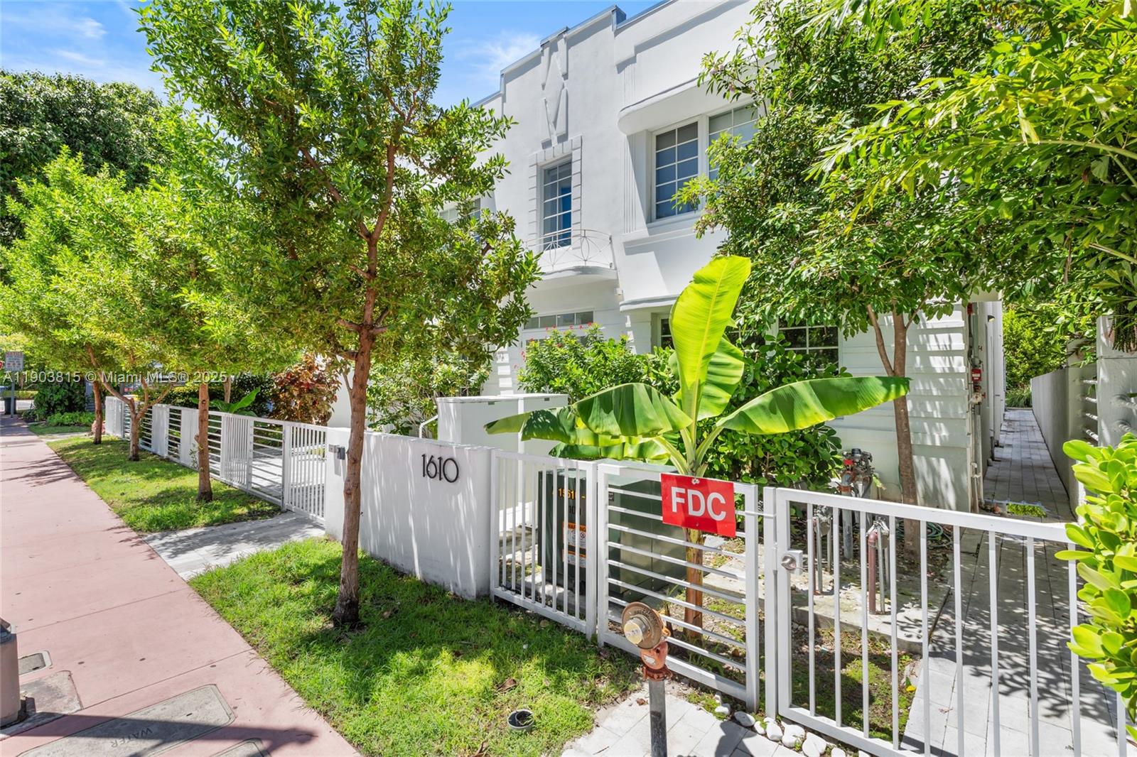 LINCOLN SUB - Residential Lease