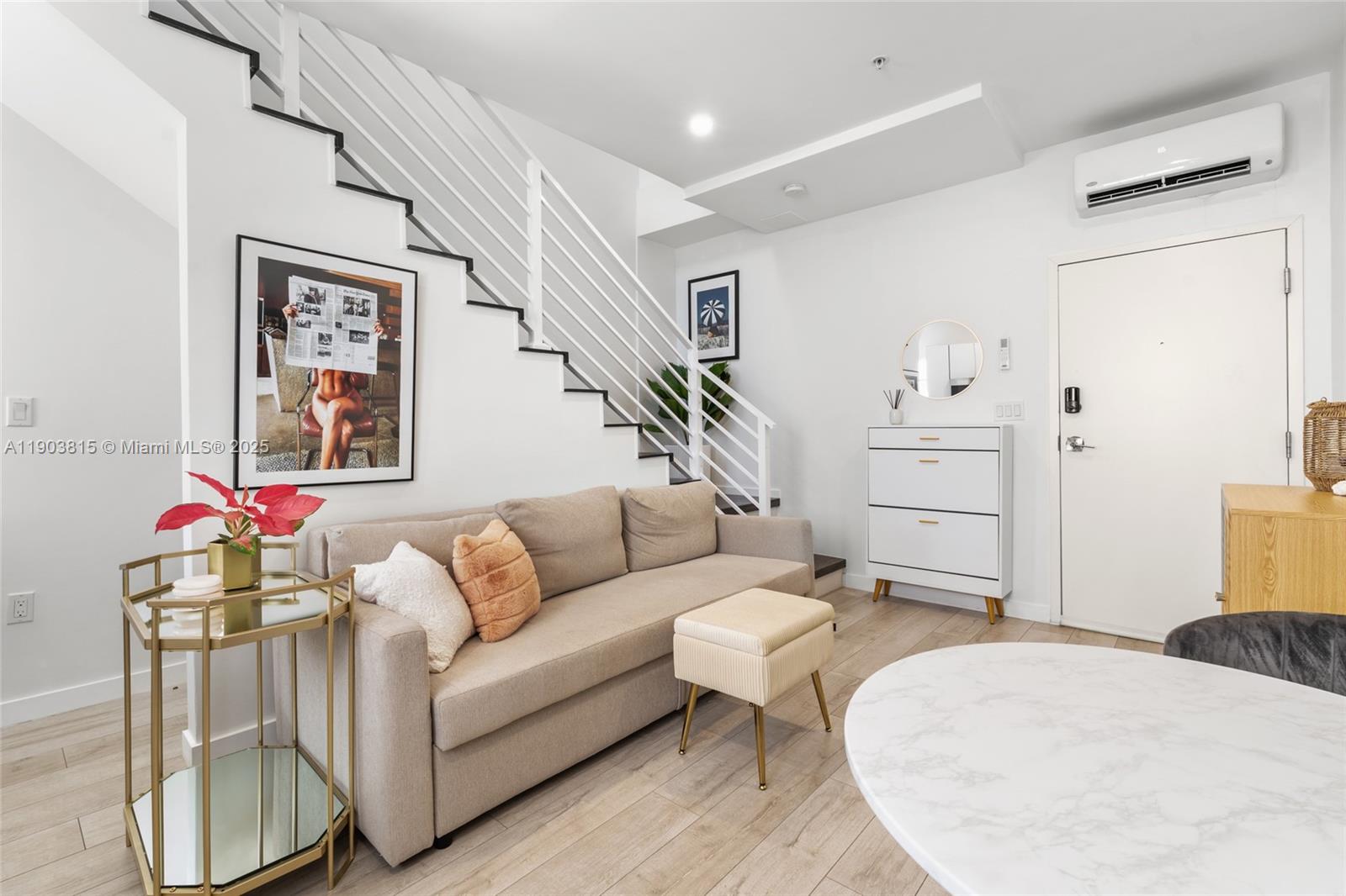 LINCOLN SUB - Residential Lease