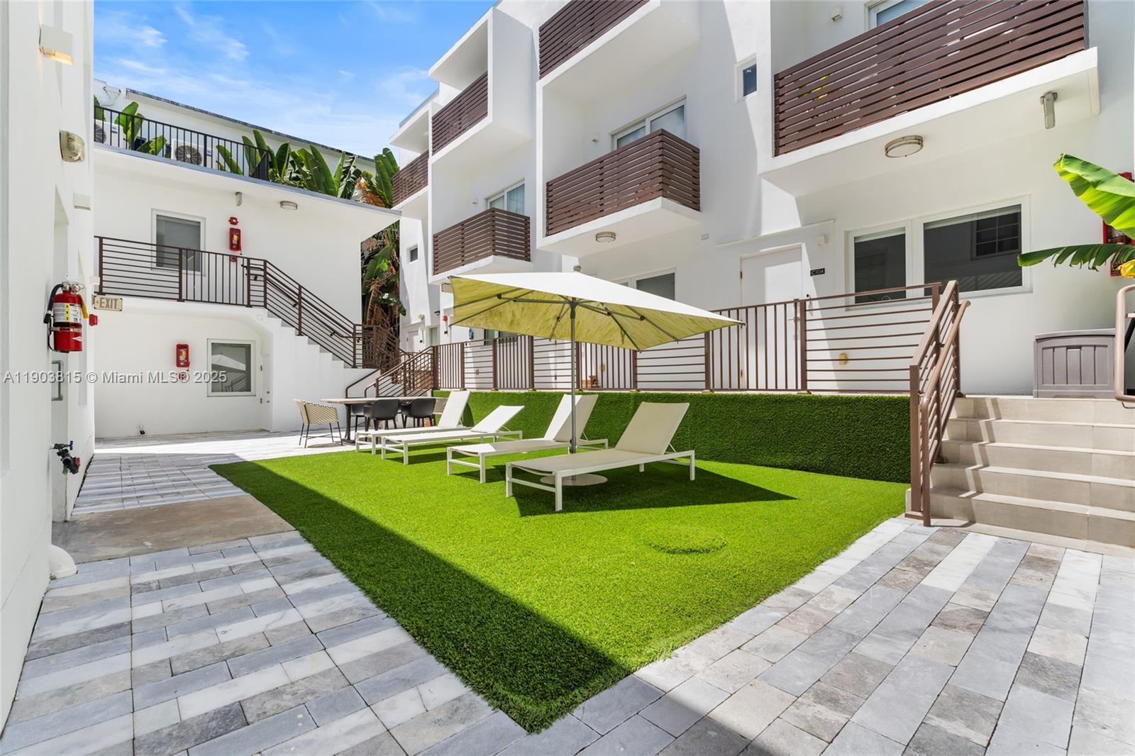 LINCOLN SUB - Residential Lease