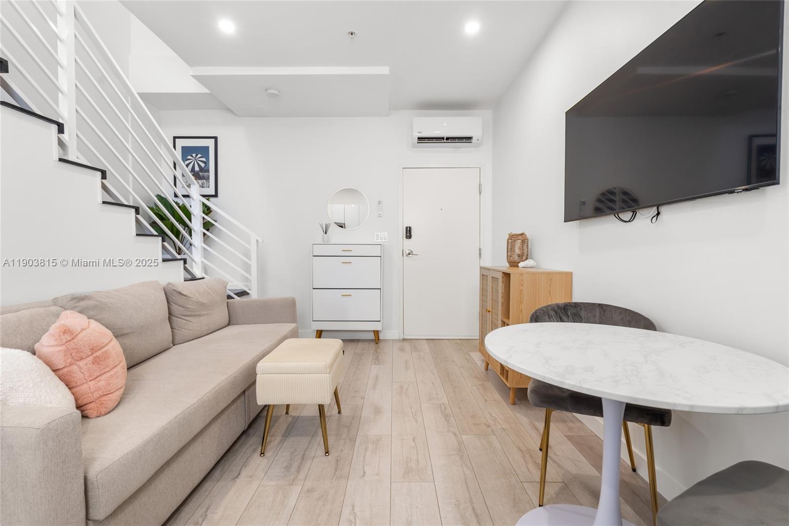 1610 Euclid Ave A110