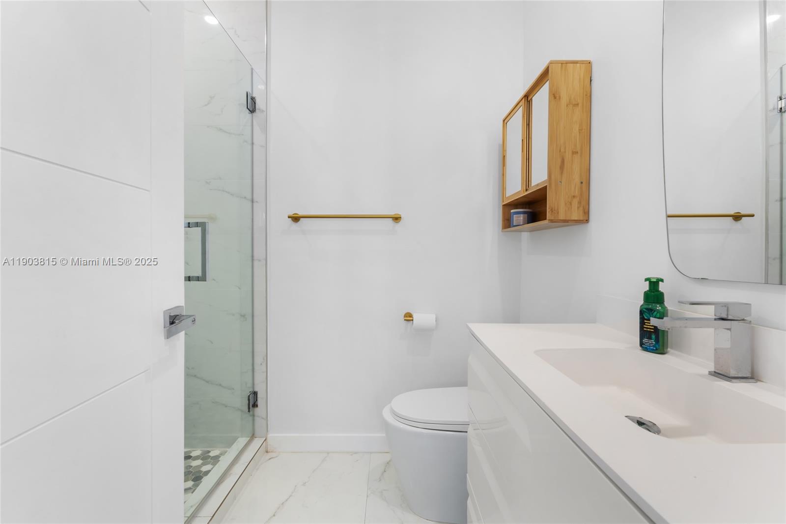 LINCOLN SUB - Residential Lease