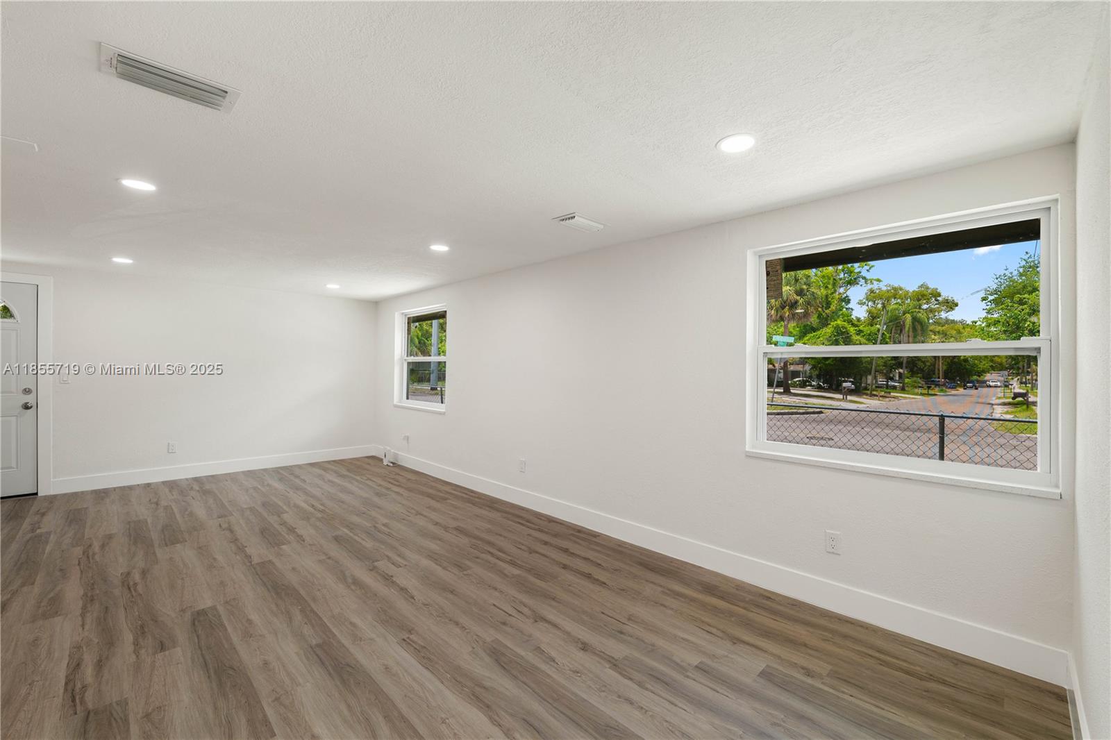 SULPHUR SPGS ADD - Residential