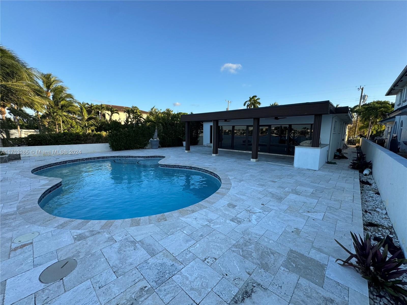 BISCAYNE BEACH-2ND ADDN - Residential