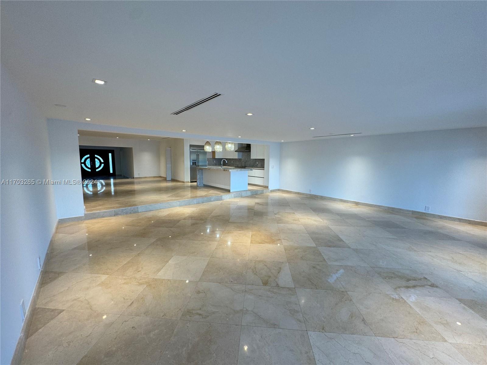 BISCAYNE BEACH-2ND ADDN - Residential