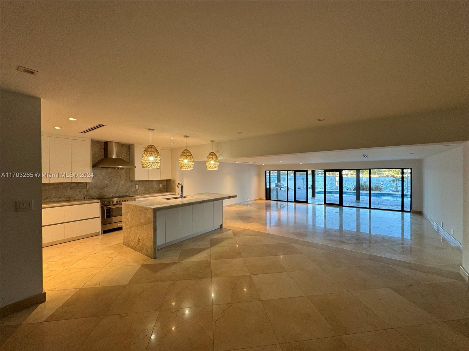 BISCAYNE BEACH-2ND ADDN - Residential
