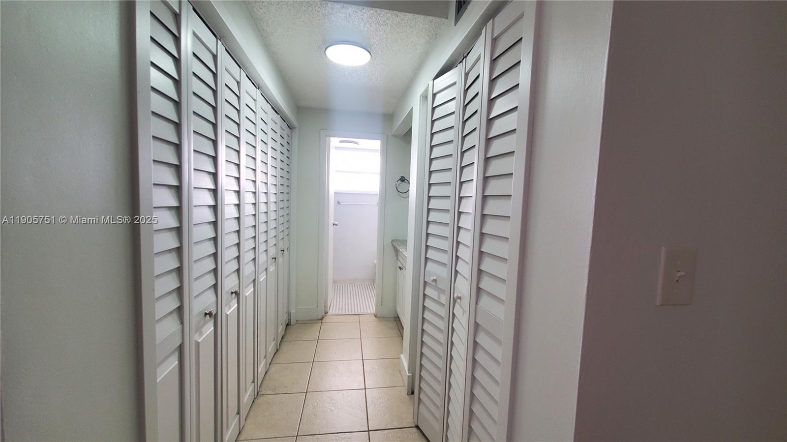 EL CONQUISTADOR NORTH CON - Residential Lease