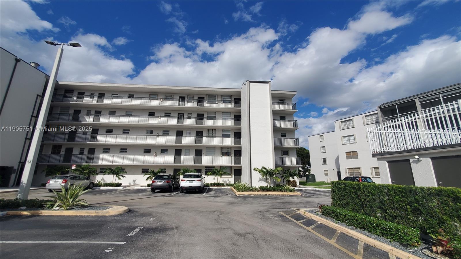 EL CONQUISTADOR NORTH CON - Residential Lease