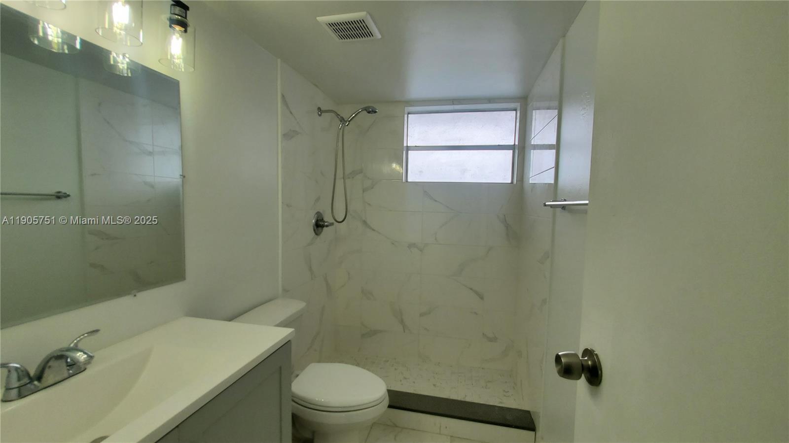 EL CONQUISTADOR NORTH CON - Residential Lease