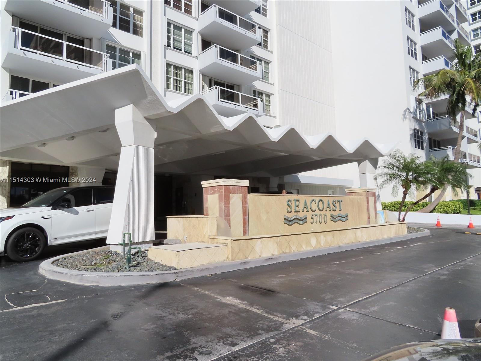 Rental Property at 5700 Collins Ave 4C, Miami Beach, Miami-Dade County, Florida - Bedrooms: 2 
Bathrooms: 2  - $3,400 MO.