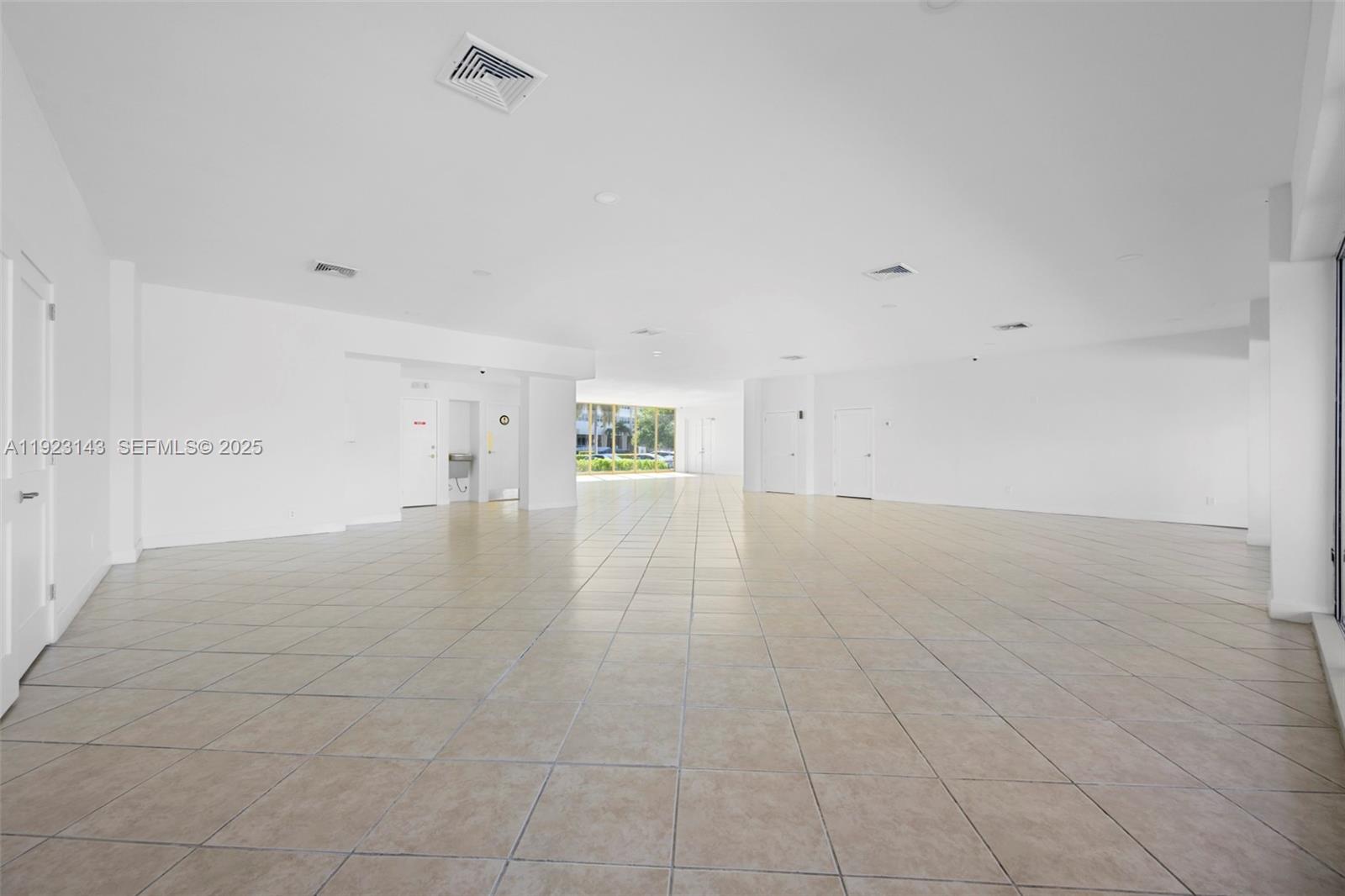 LAKE POINT TOWER CONDOMIN - Residential