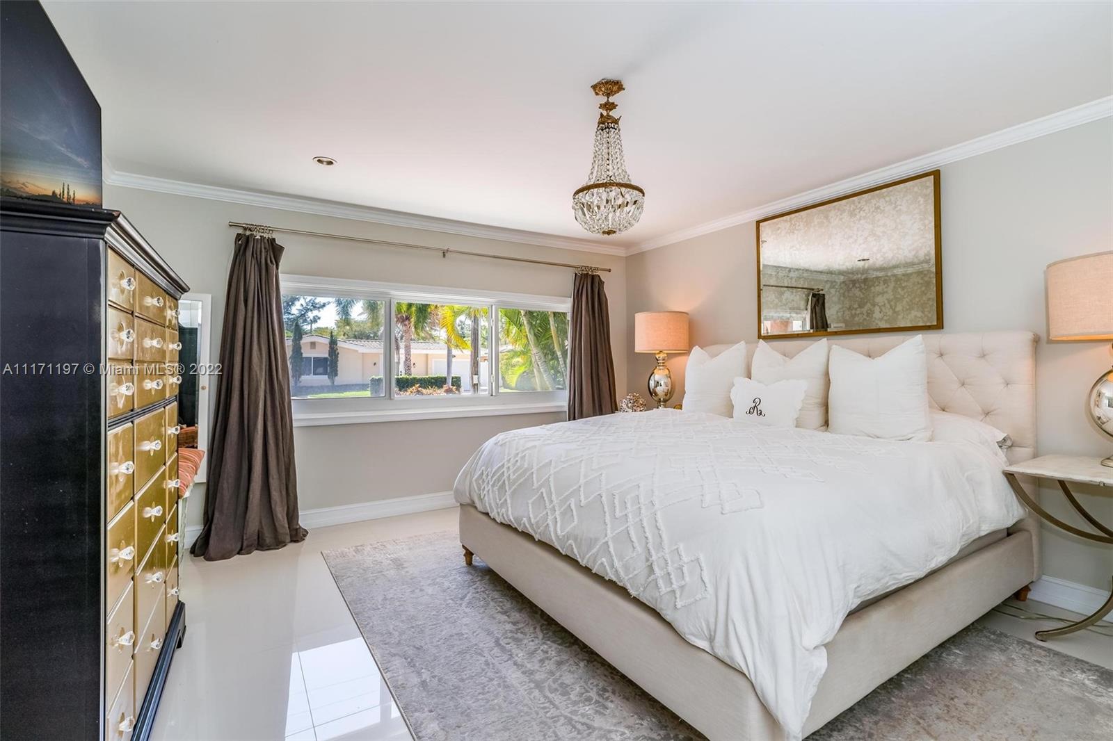 POMPANO ISLES - Residential