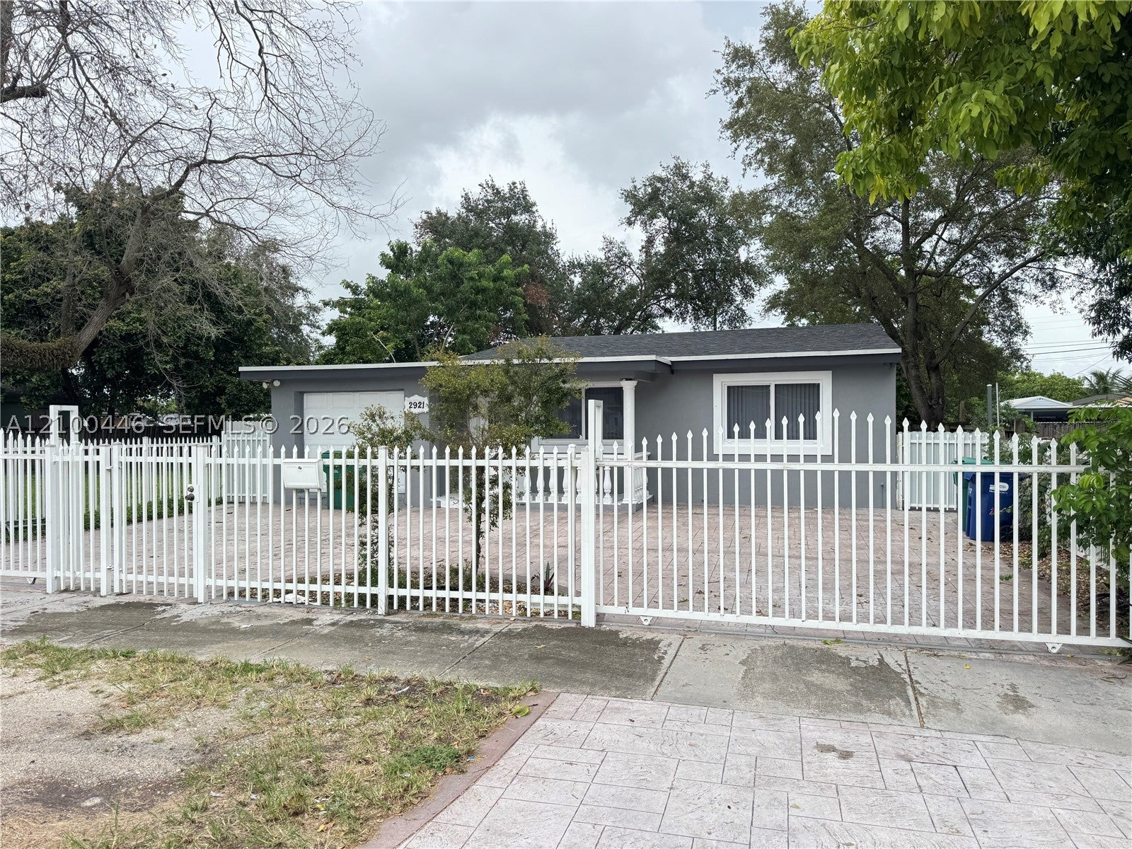 View photos, virtual tours, details... 2921 NW 94th St 2921