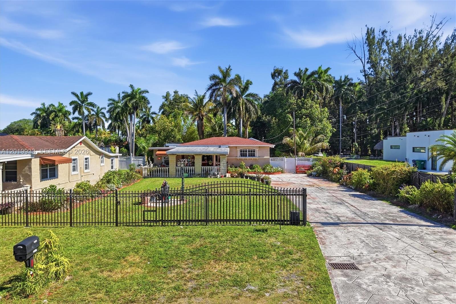 Biscayne Gardens - Residential