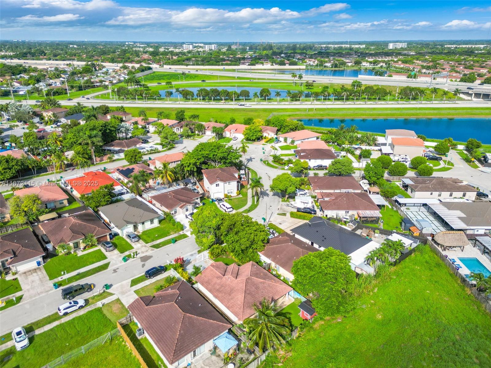 ABEL HOMES AT CAMBRIDGE E - Residential